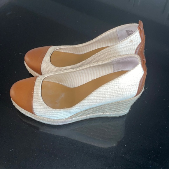 Bass Shoes - BASS espadrille 6.5 like brand new💕 super cute!!! Comfy.